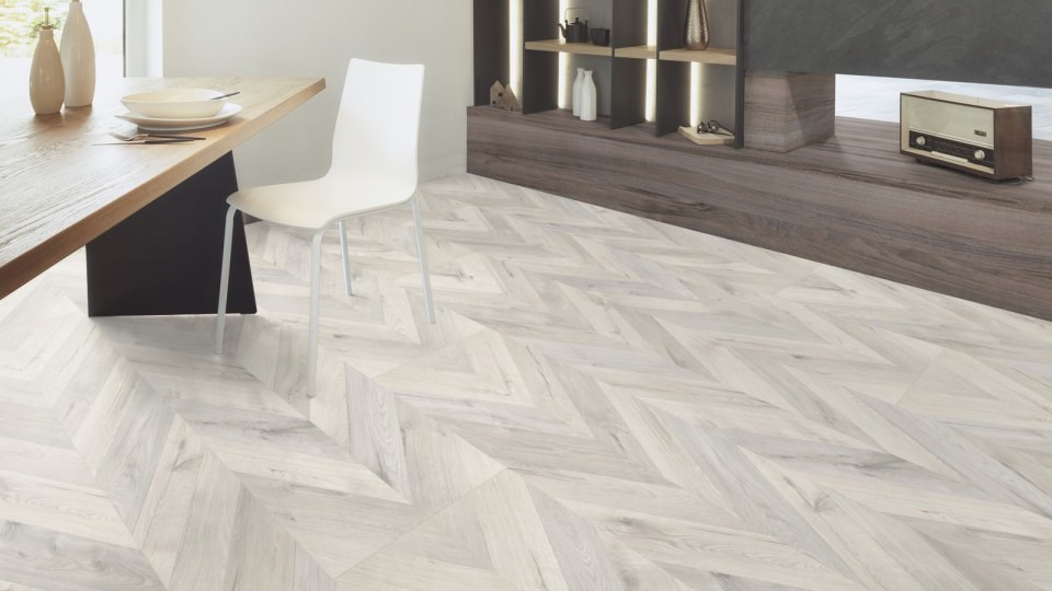K4438 RH Дуб Алнвиг Natural Touch Wide Plank