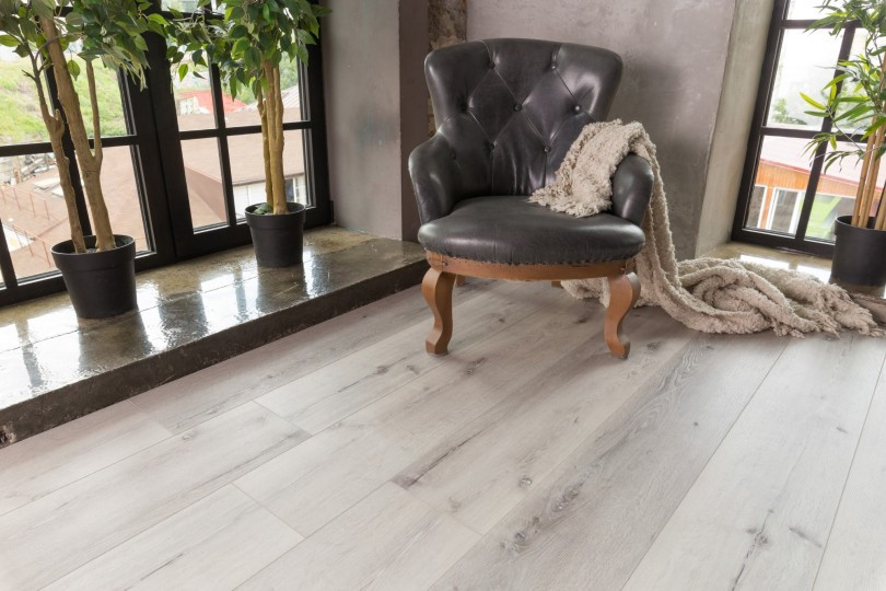 Виниловый ламинат AF8005 Real Wood XL Glue